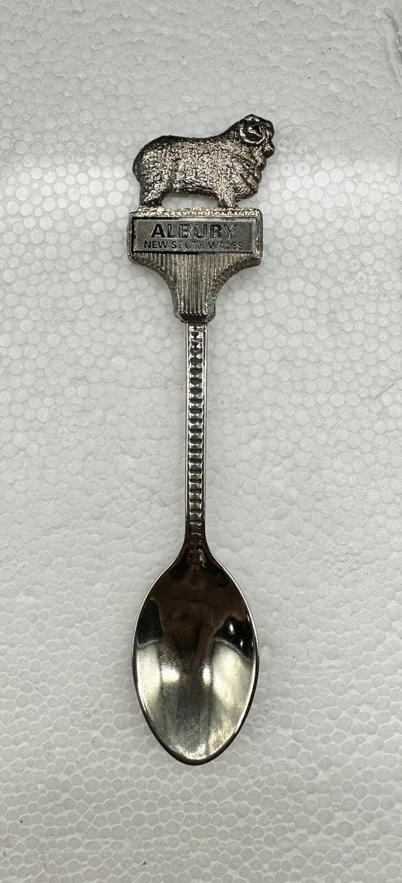 Souvenir Spoon Albury New South Wales Australia , silver plated In Good Cond