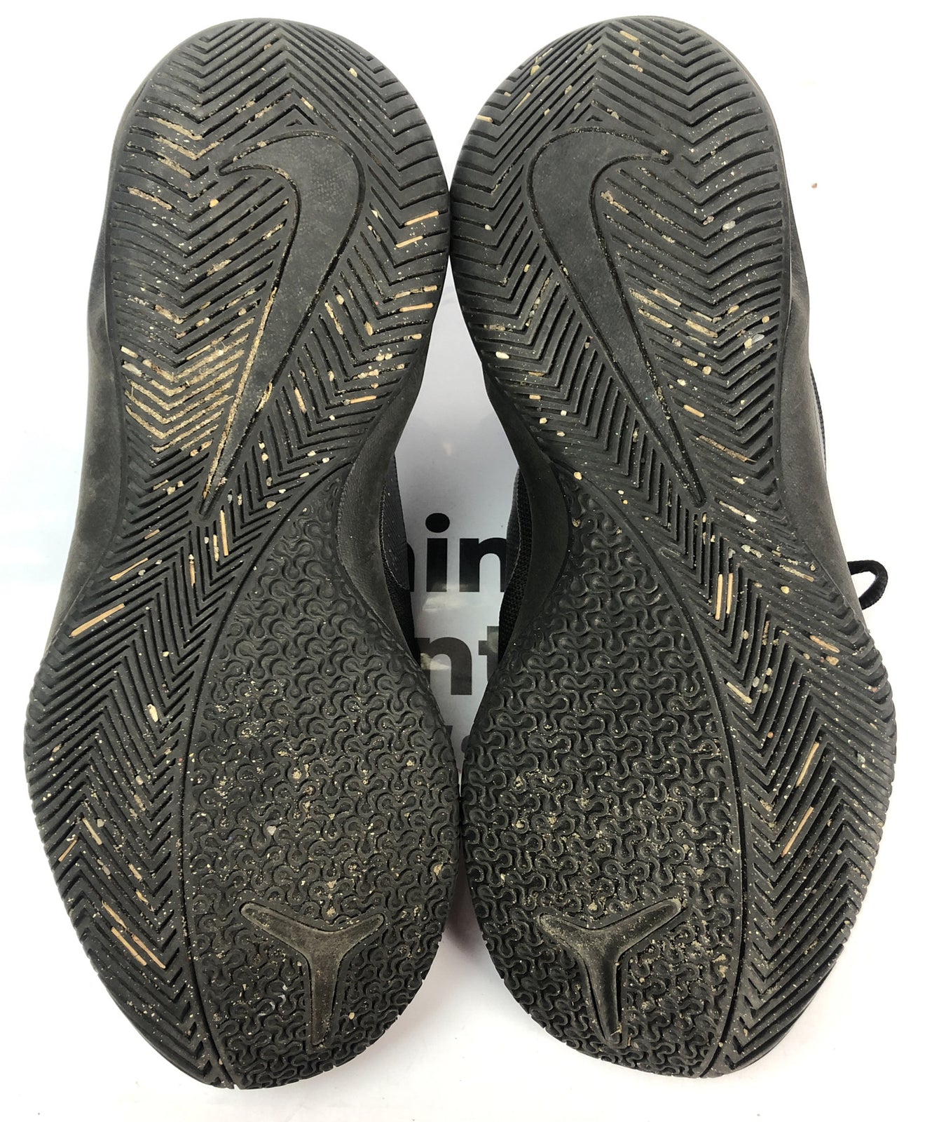 F52 Nike Air Versitile Sneakers Shoes In Black US8.5 UK7.5 In Good Condition