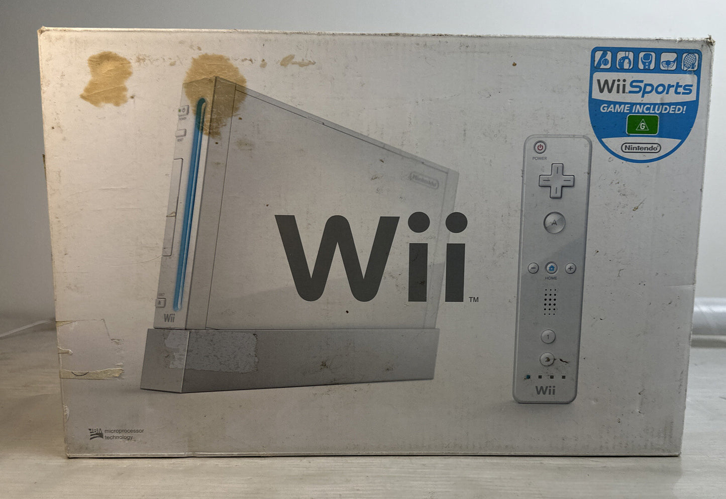 Nintendo Wii and Wii Remote Console - White In Good Condition 2028