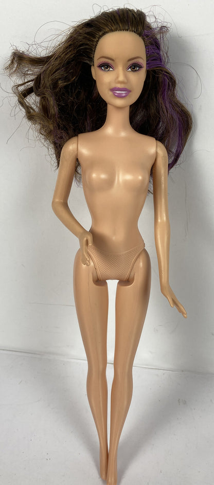 M939/8 Barbie Mattel 2005 Moveable 30cm Figure In Good Condition
