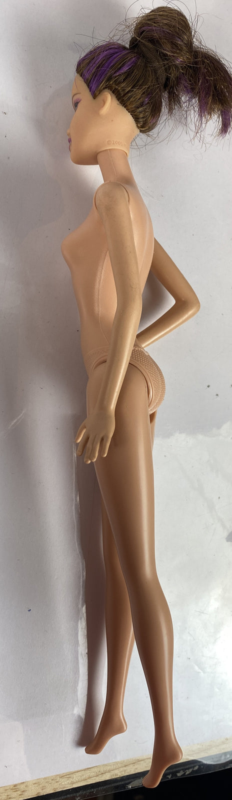 M939/8 Barbie Mattel 2005 Moveable 30cm Figure In Good Condition