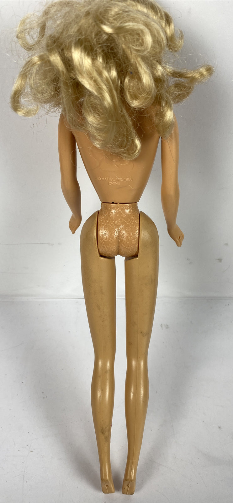 M939/3 Barbie Mattel 1998 Moveable 30cm Figure In Good Condition