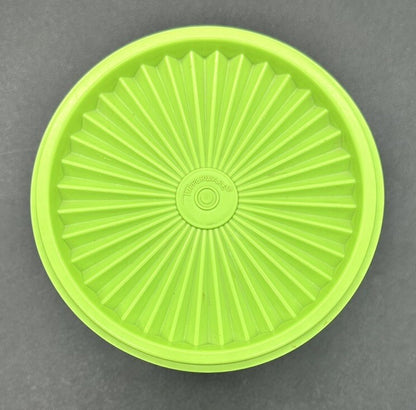 Vintage Tupperware LIME GREEN Containers Starburst Press 17.5 cm by 13 cm 8582