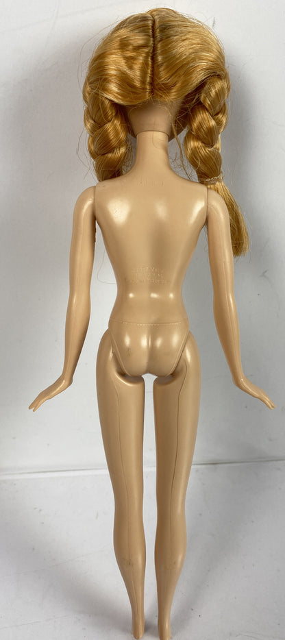 M939/9 Frozen Mattel 2012 Moveable 30cm Figure In Good Condition