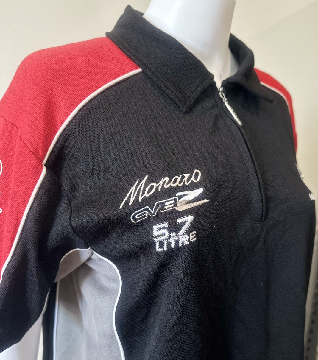 Holden Monaro CV8Z Short Sleeve Shirt Size Medium In Good Condition 2644