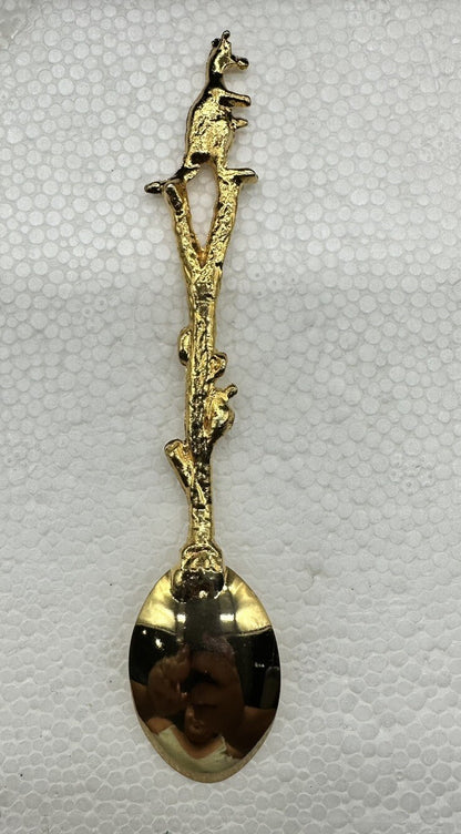 Souvenir Spoon Australian Opal Kangaroo Australia , Gold plated In Good Cond