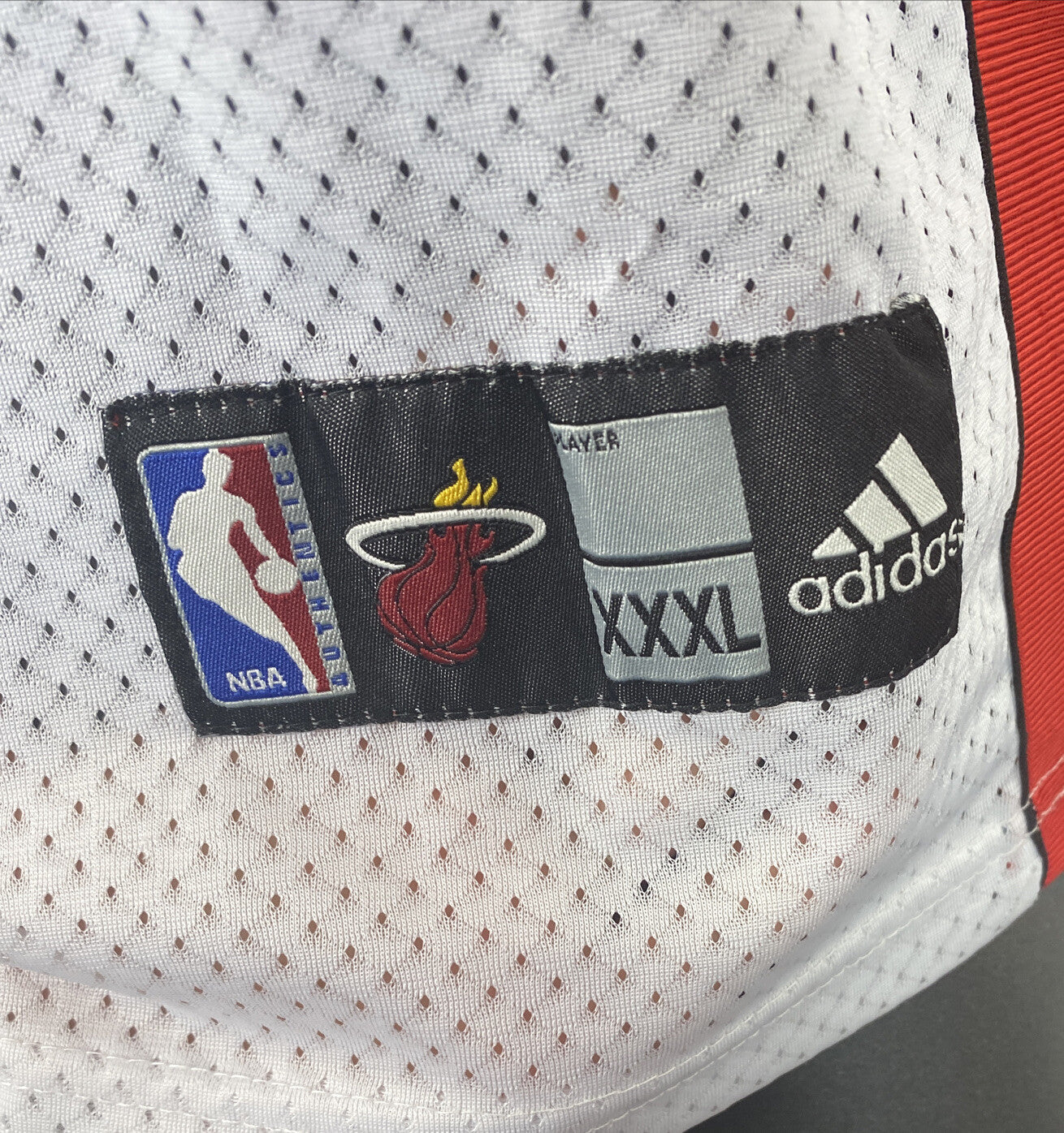 LEBRON JAMES MIAMI HEAT SWINGMAN NBA BASKETBALL JERSEY #6 - SIZE 3XL F279