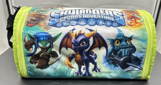 Skylanders Spyro's Adventure carry Case. Skylanders carry case shoulder bag 8676