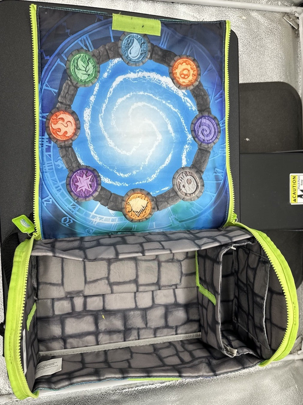 Skylanders Spyro's Adventure carry Case. Skylanders carry case shoulder bag 8676