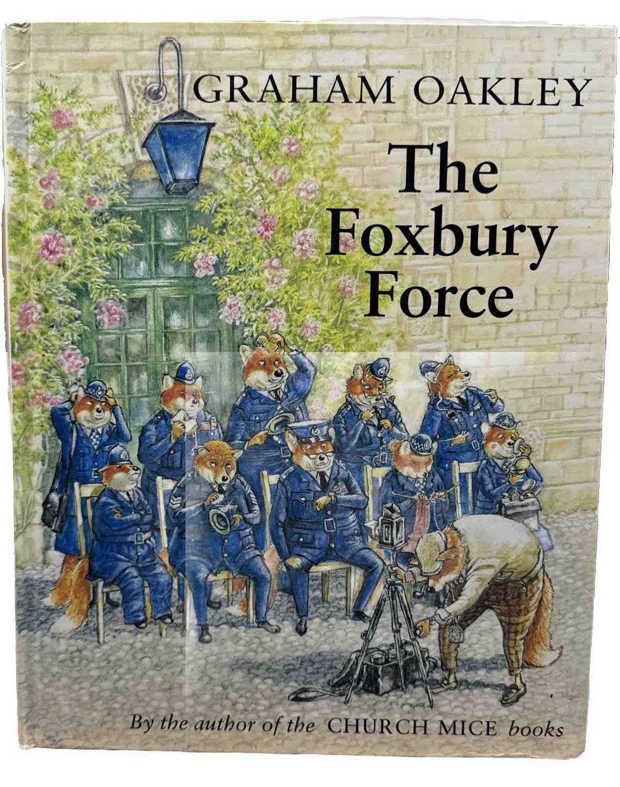 Graham Oakley The Foxbury Force - Church Mice - Book In Good Condition