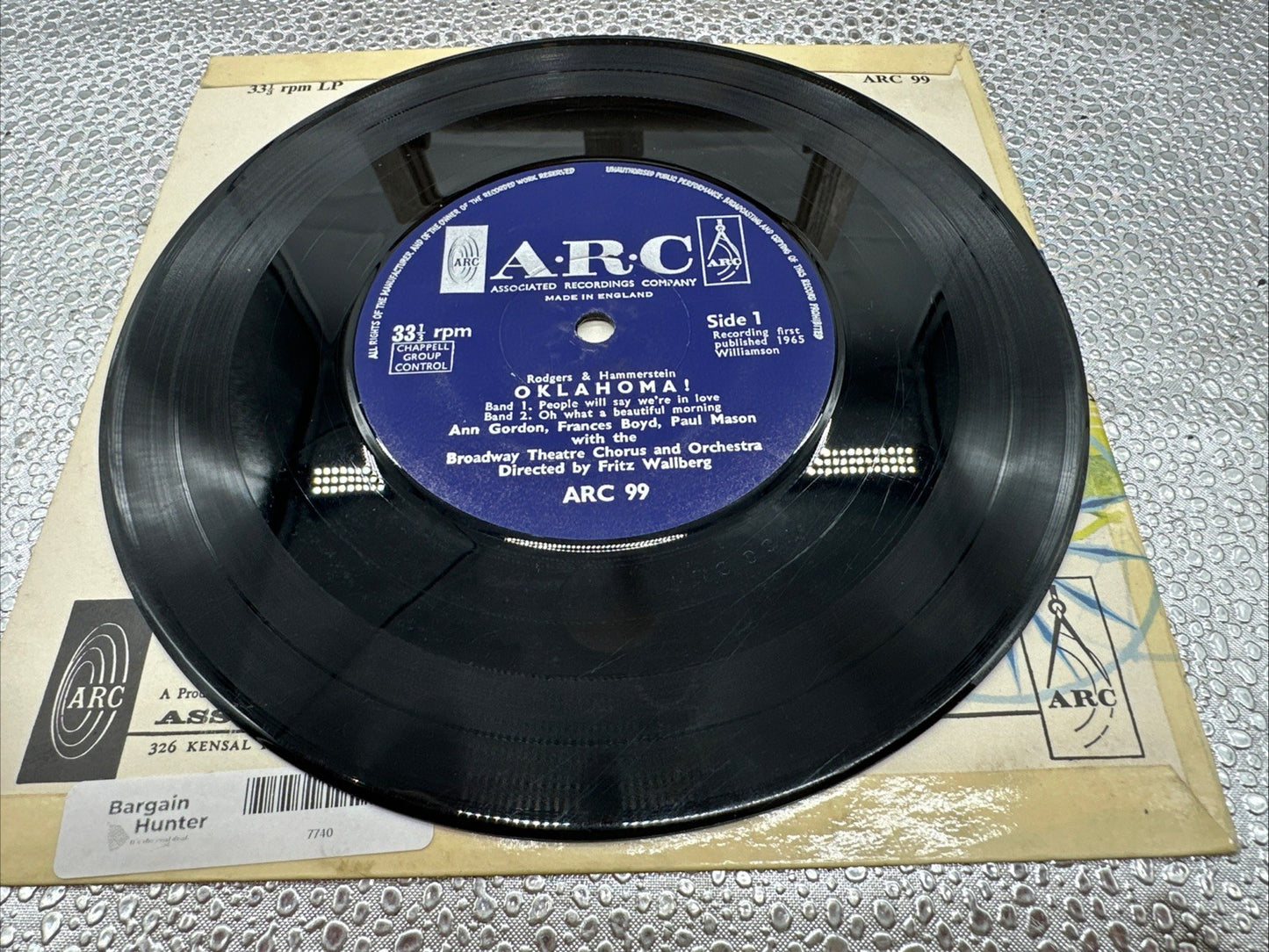 Rodgers & Hammerstein - Oklahoma ! 7” Record In Good Condition 7740