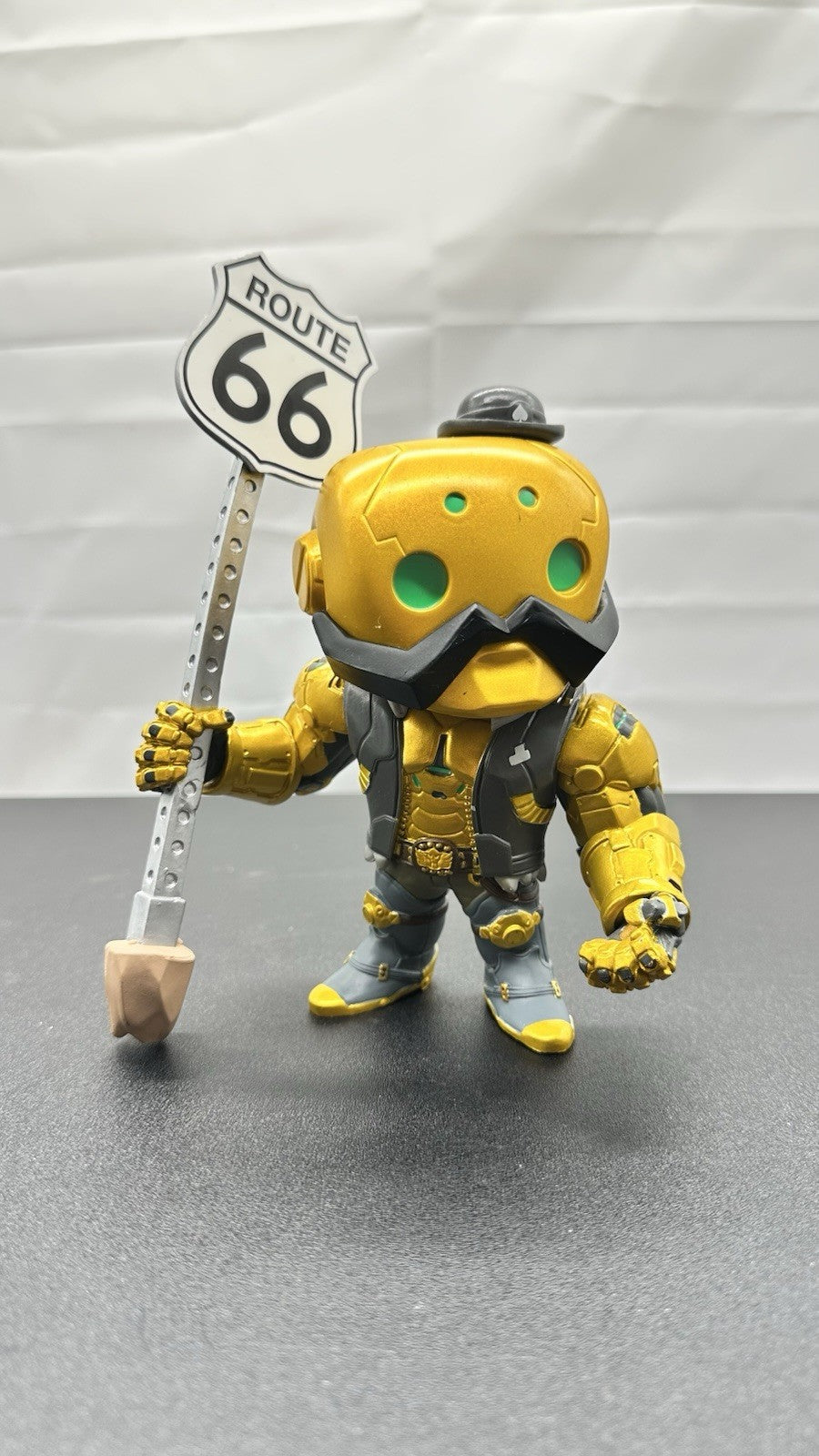 Overwatch - B.O.B. Gold Metallic 6" Super Sized Pop! Vinyl Figure In GC 9247