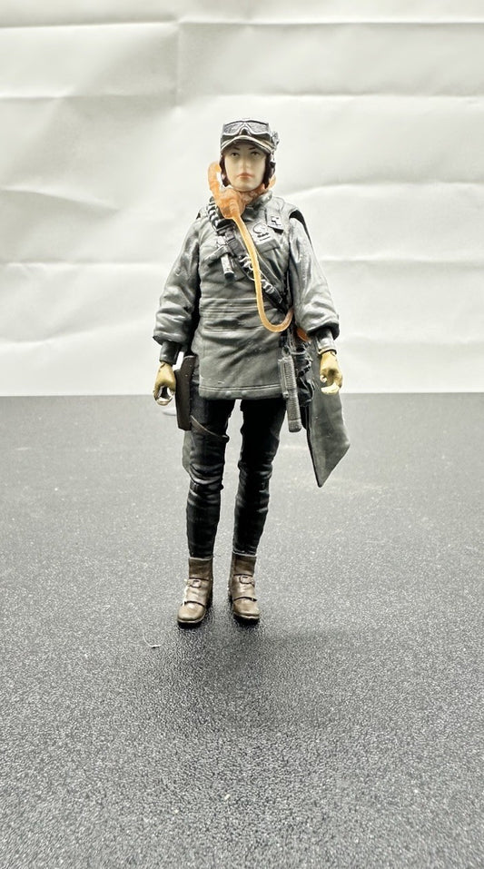 Star Wars Rogue One Jyn Erso Action Figure In Good Condition 9cm 8400