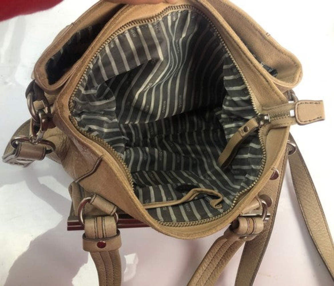 M793 Mimco Medium Handbag Brown / Beige colour In Good Condition