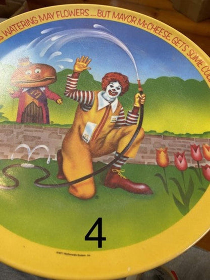 McDonalds Collector Plastic Plate 1977 vintage Ronald and Hamburglar +Free Post