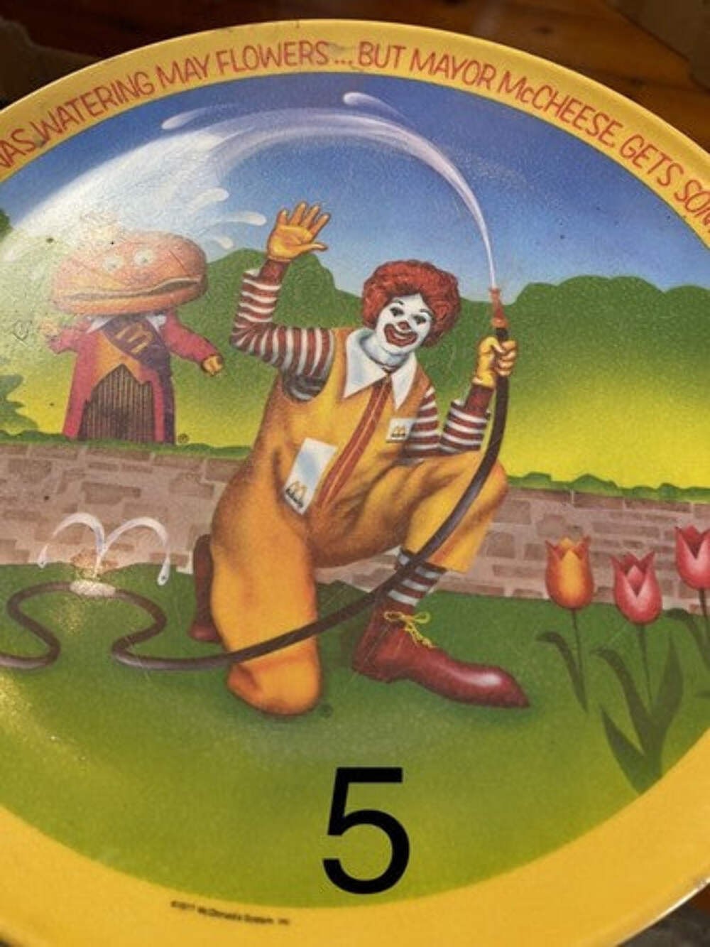 McDonalds Collector Plastic Plate 1977 vintage Ronald and Hamburglar +Free Post