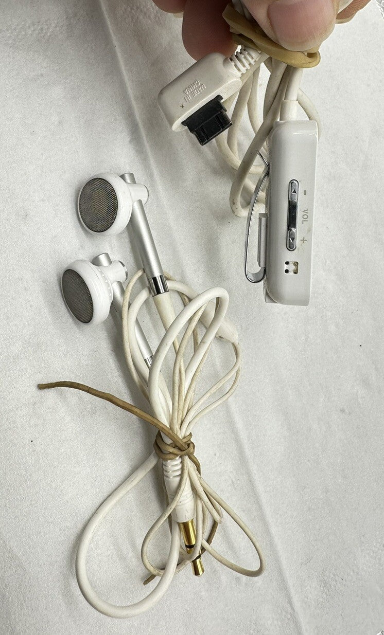LG HSS-H100 Remote Control Cable with 3.5mm Jack Connector with headphones!