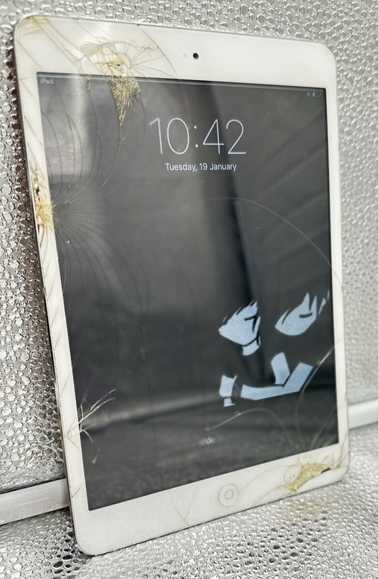 Ipad Mini A1432 Cracked Screen Sold For Parts Only 4914