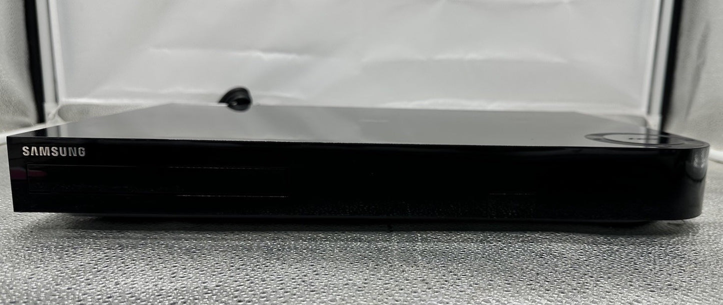 Samsung Home Theater 3D Blu Ray Player - BD-H8500A/XY - No Remote In GC 9090