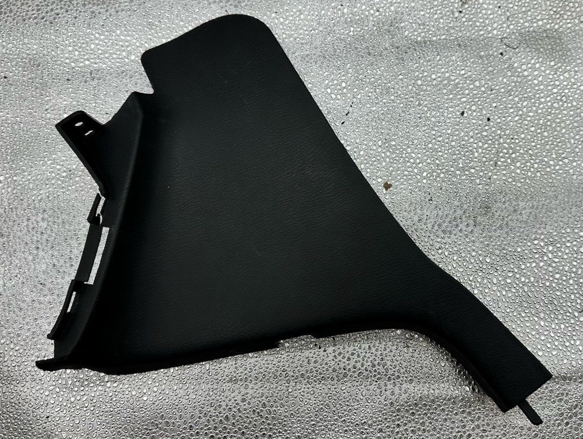 Nissan Skyline R33 Used Lower Dash Instrument Cover 6892015U00 Brocken Clip 9149