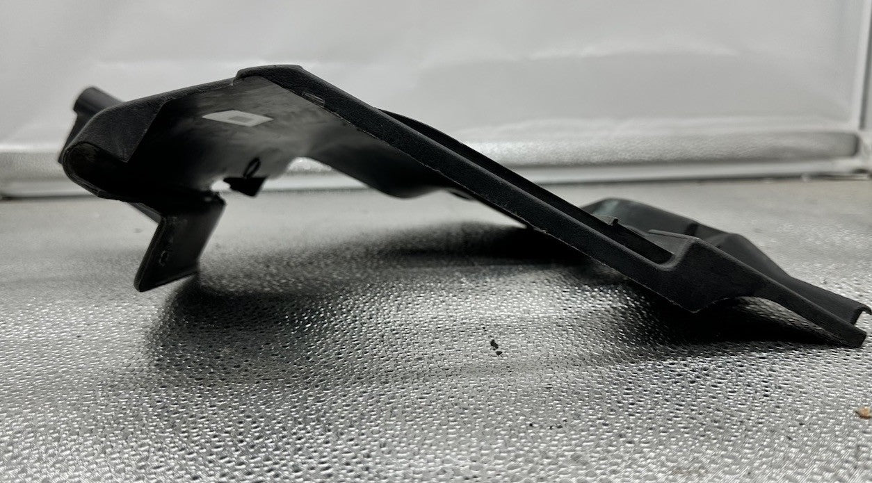 1993 Nissan 240sx Hatchback RH Kick Panel 66900 40f02 In Ok Condition 9014