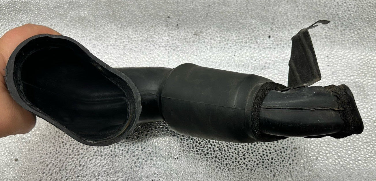 Nissan 180sx / 200sx CA18DT Air Box Duct Assembly In Good Condition 9034