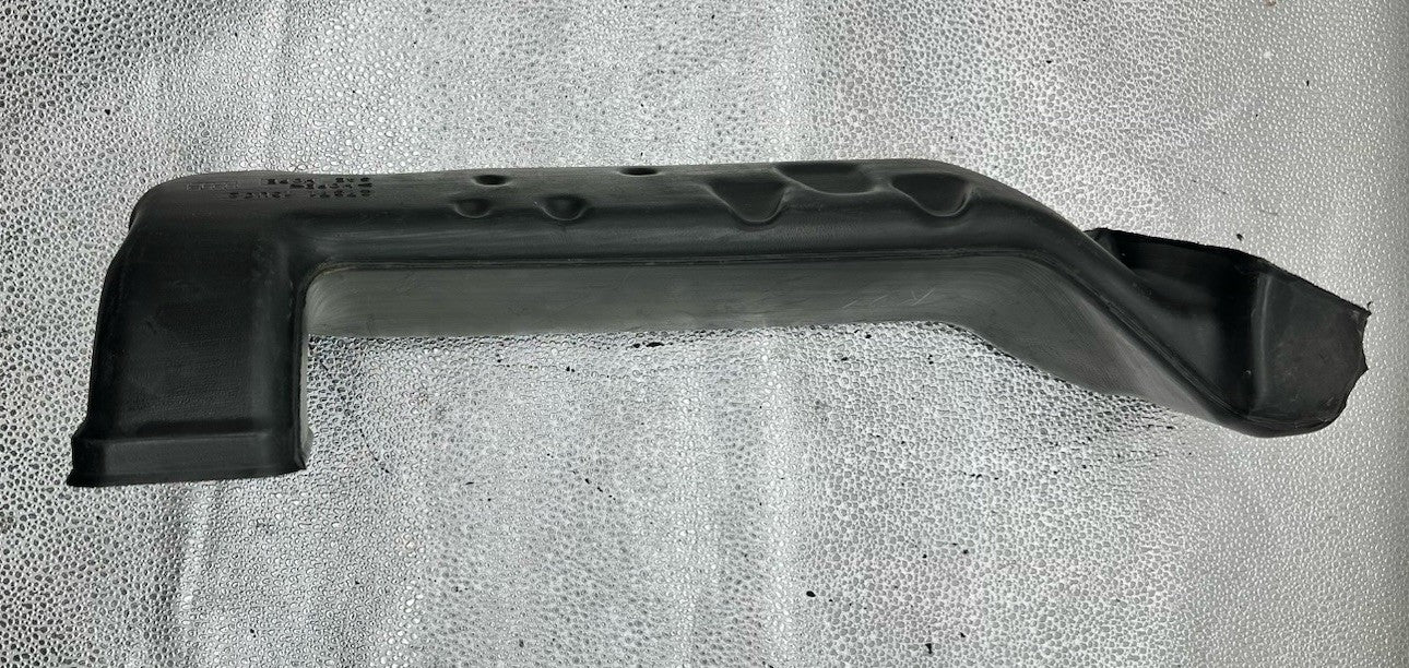 Nissan Skyline R33 Duct 27871 15UC2 In Good Condition 9045