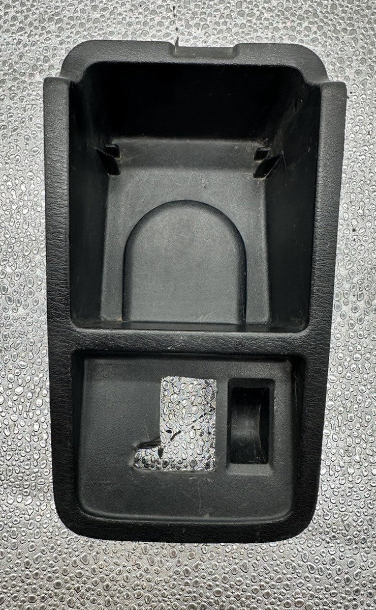 Nissan Skyline R33 Centre Console Cup Holder 46283 9692415U20 9692416U20 (9143)