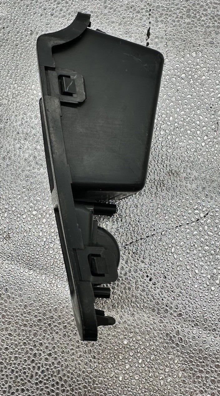 Nissan Skyline R33 Centre Console Cup Holder 46283 9692415U20 9692416U20 (9143)