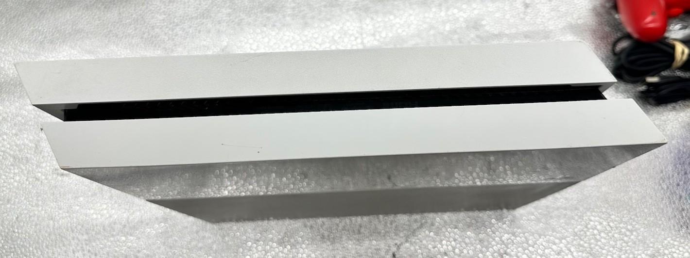 Sony PlayStation Four PS4 White Console CUH-1102A 500GB In Good Condition 10113