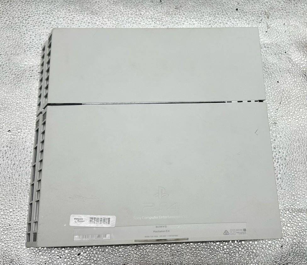 Sony PlayStation Four PS4 White Console CUH-1102A 500GB In Good Condition 10113