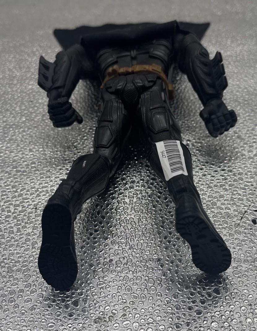 Dark Knight Rises Batman Figure DC Comics 2011 Mattel 26cm Christian Bale 9447