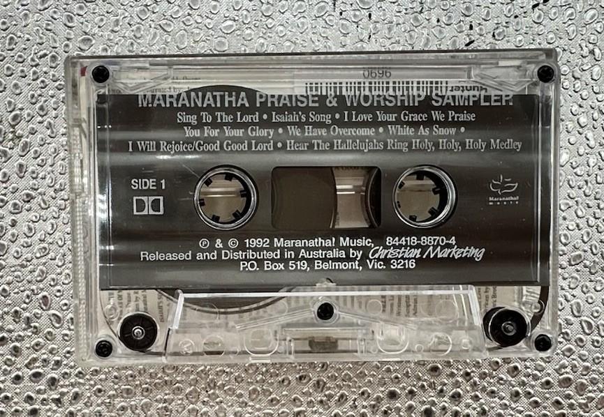 America's Favorite Praise And Worship Cassette Tape In Good Condition 9690