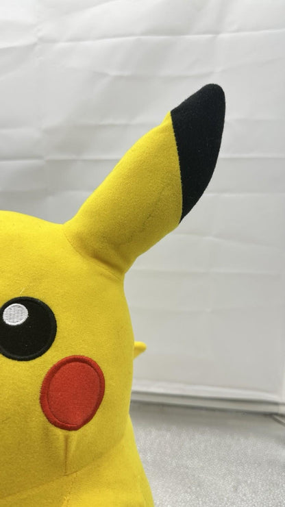 Pikachu Pokémon Plush Soft Toy 28cm Cuddly in Good Used Condition 9896