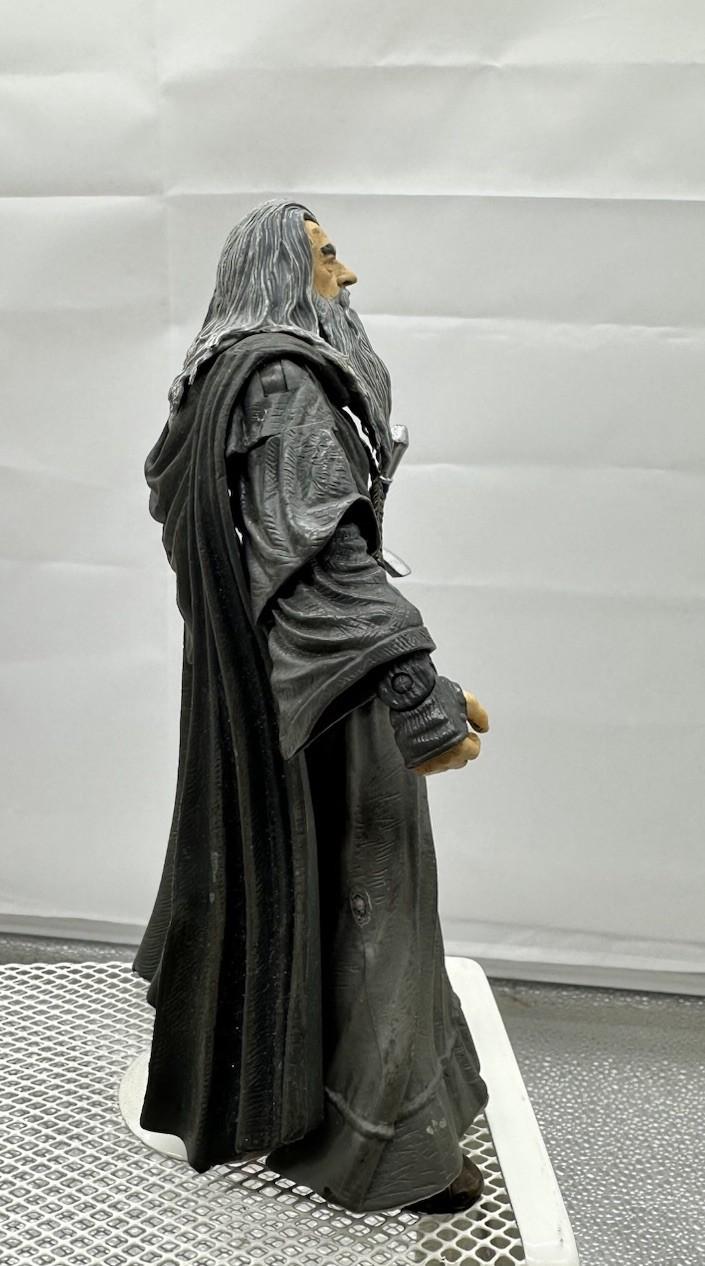 Lord Of The Rings Fellowship Of The Ring Gandalf The Grey Figure 16cm 9188