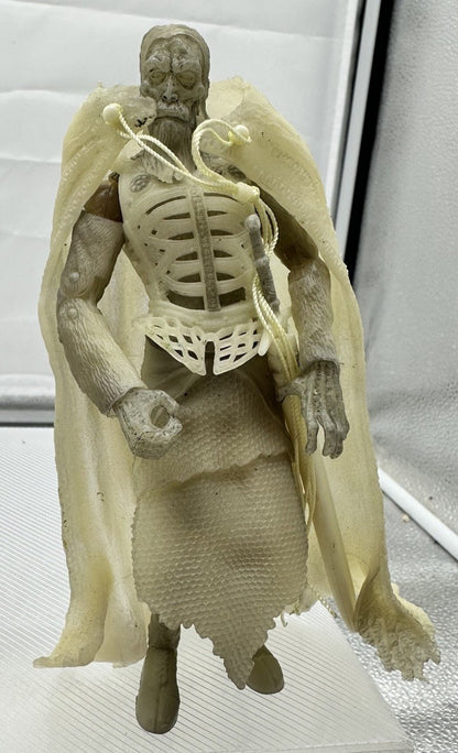 Lord Of The Rings Fellowship Of The Ring The King Of The Dead Figure 16cm 9179