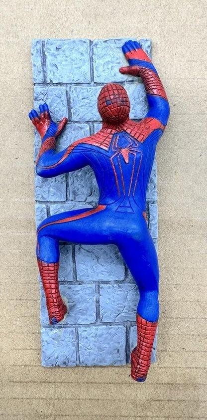 2011 Spider man 14.5cm Red & Blue on wall Toy Swim Ways Vintage In GC 9590