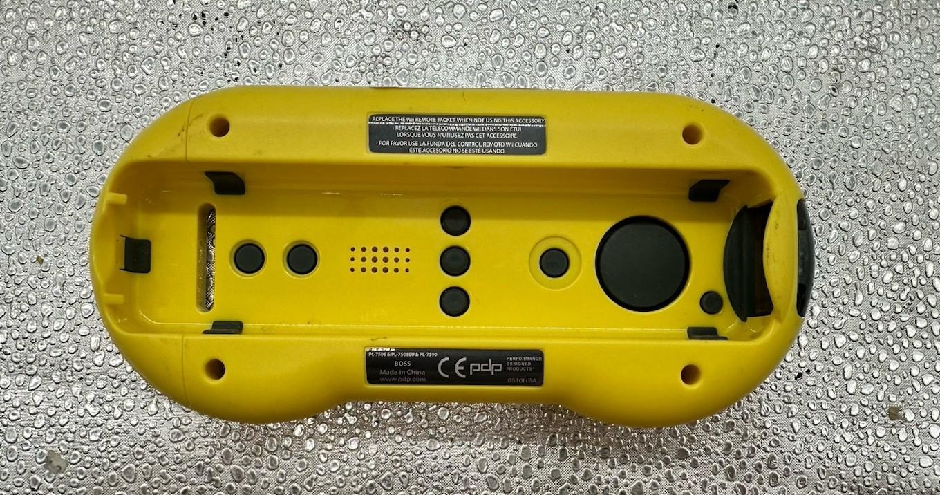 Nintendo WII BOSS - Big Oversized Super Shell Yellow Controller In Good Cond6239