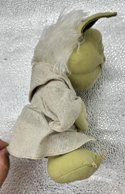 Star Wars Yoda Soft Plush Toy - 22 cm In Good Condition 9805