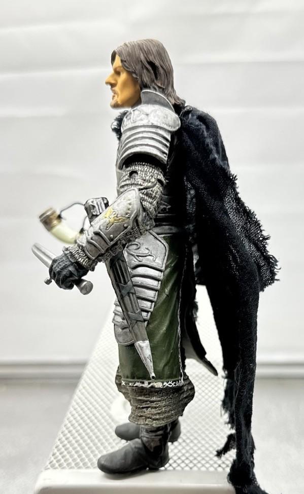 Lord Of The Rings Fellowship Of The Ring Poseable Boromir Action Figure 17cm9184