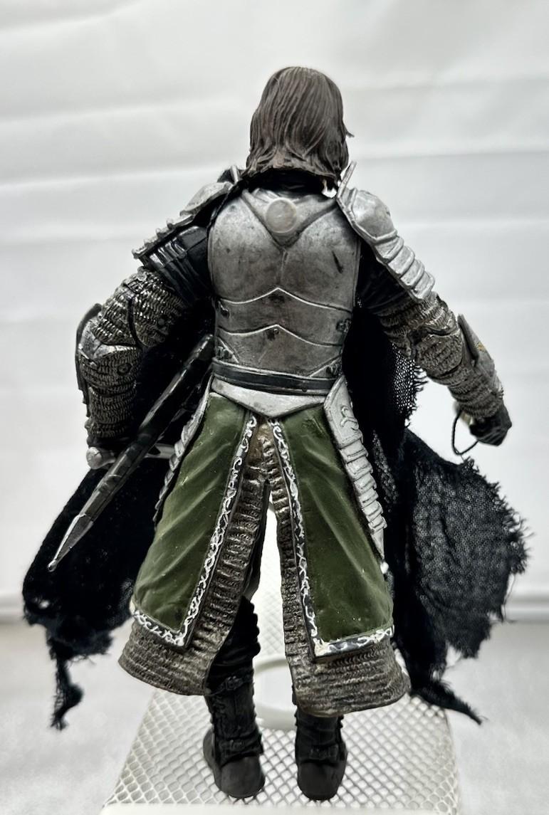 Lord Of The Rings Fellowship Of The Ring Poseable Boromir Action Figure 17cm9184