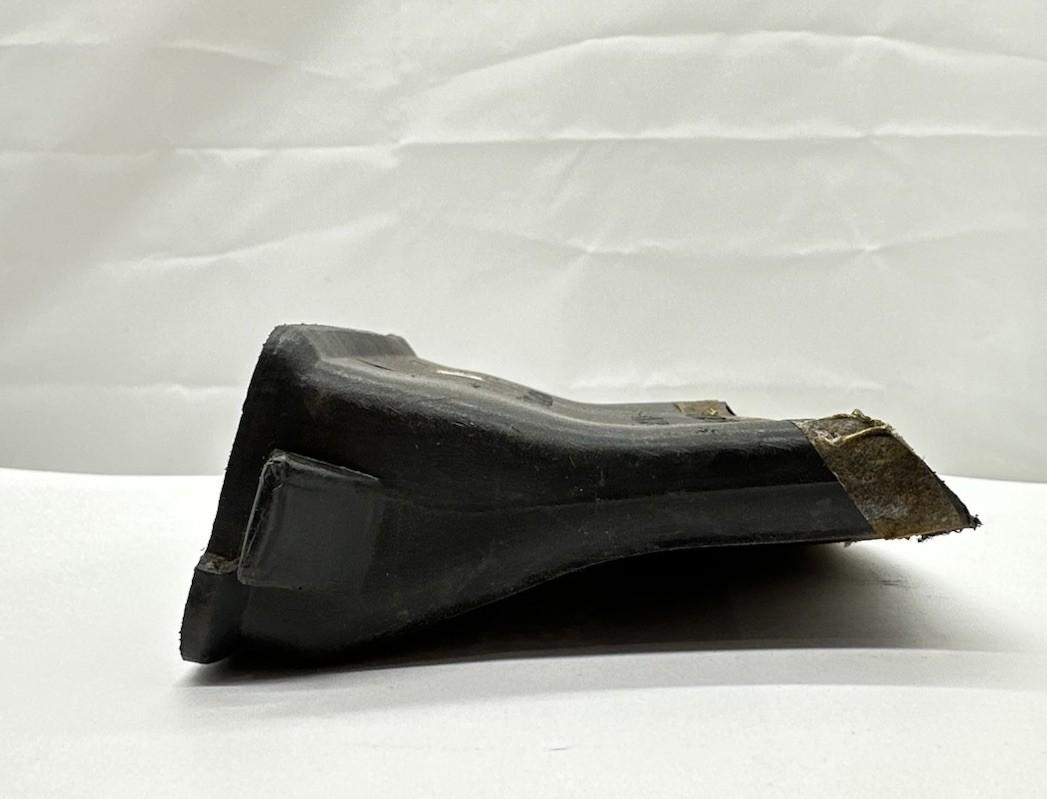 Nissan Skyline R33 /R34 Floor Duct 27830 70T01 In Good Condition 9384