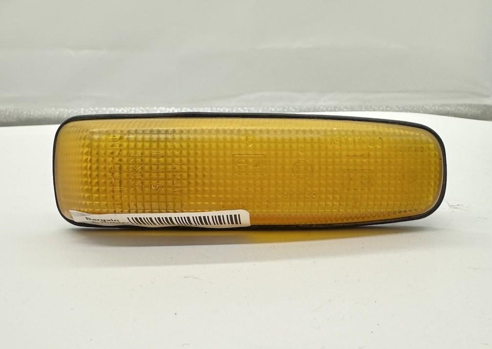 NISSAN 300ZX RIGHT SIDE INDICATOR Z32 GUARD FLASHER 12/89-10/96 89 90 91 92 9321
