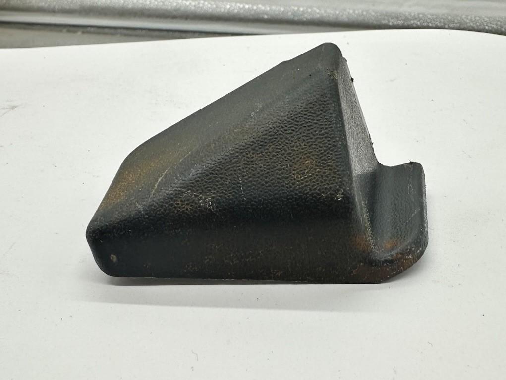 Nissan S13 180SX / 200SX / 240SX Front Seat Rear Inner Rail Cover Left 9409