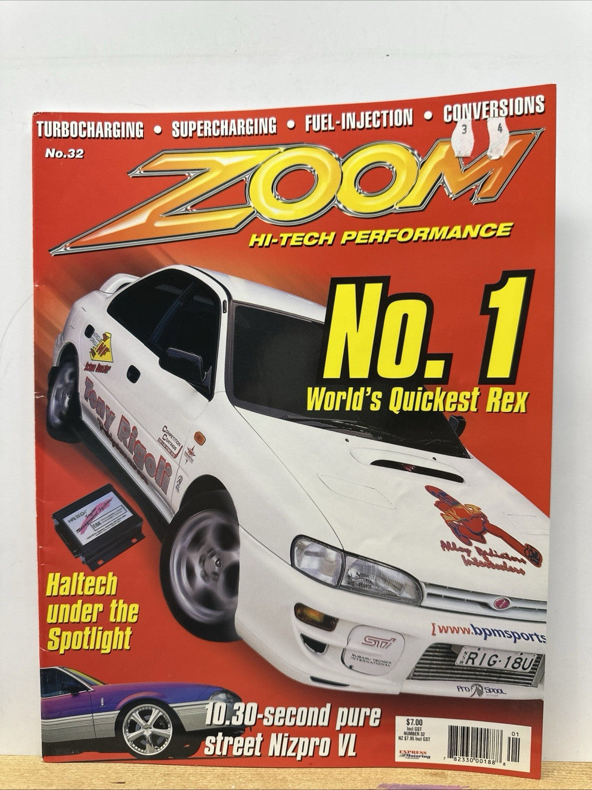 Zoom No.32 Magazine In Good Condition