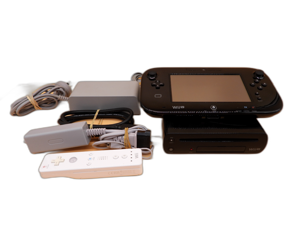 Nintendo Wii U Console 32gb Black Wup 101 With  Accessories