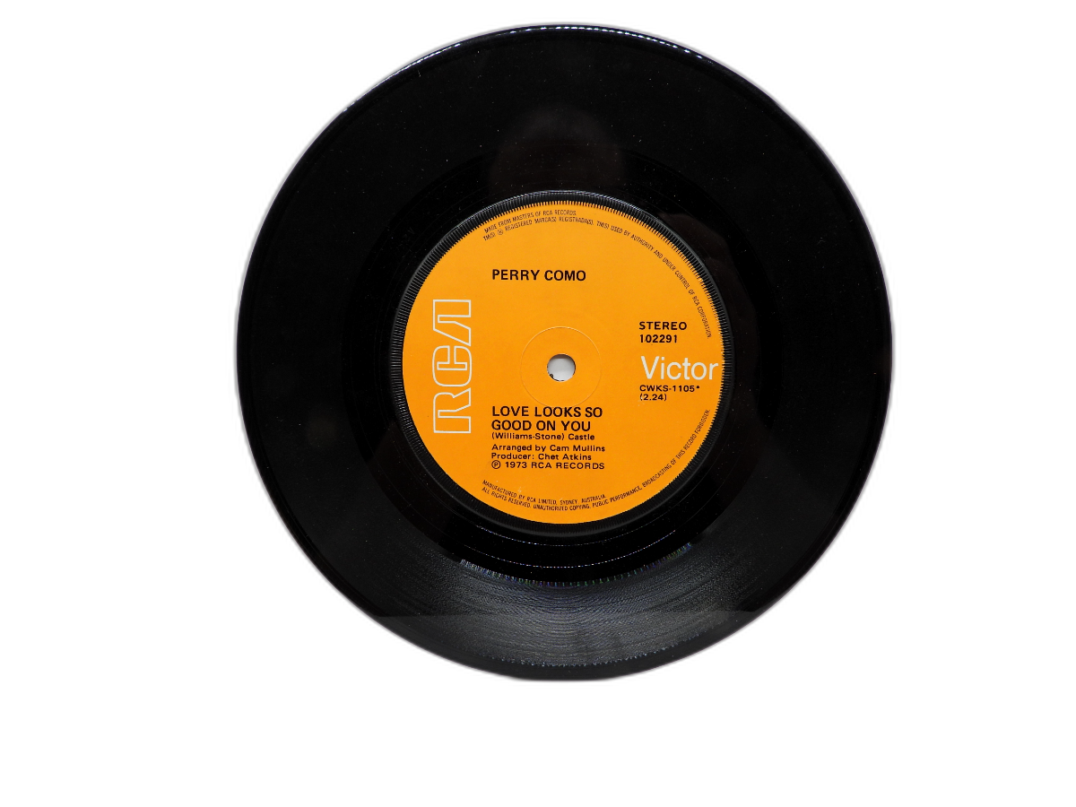 Perry Como 7 Inch Vinyl 45 Rpm and I Love You So / Love Looks So Good on You Rca