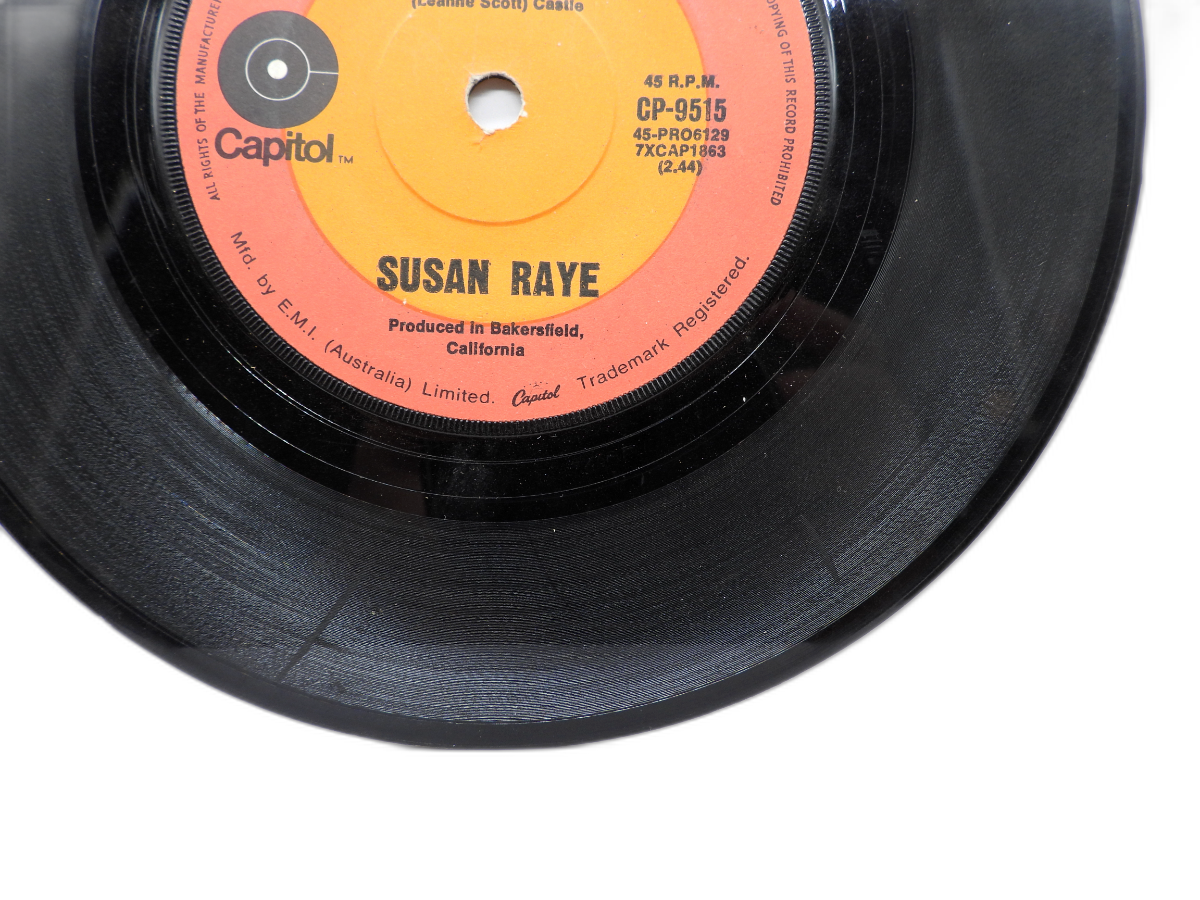 Susan Raye L.a. International Airport / Merry Go Round of Love 7" Vinyl Single C