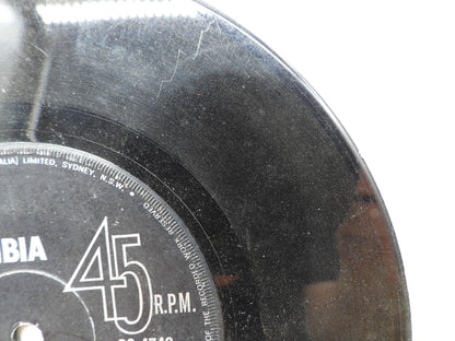 The Shadows 45 Rpm Vinyl Record Columbia Do 4740