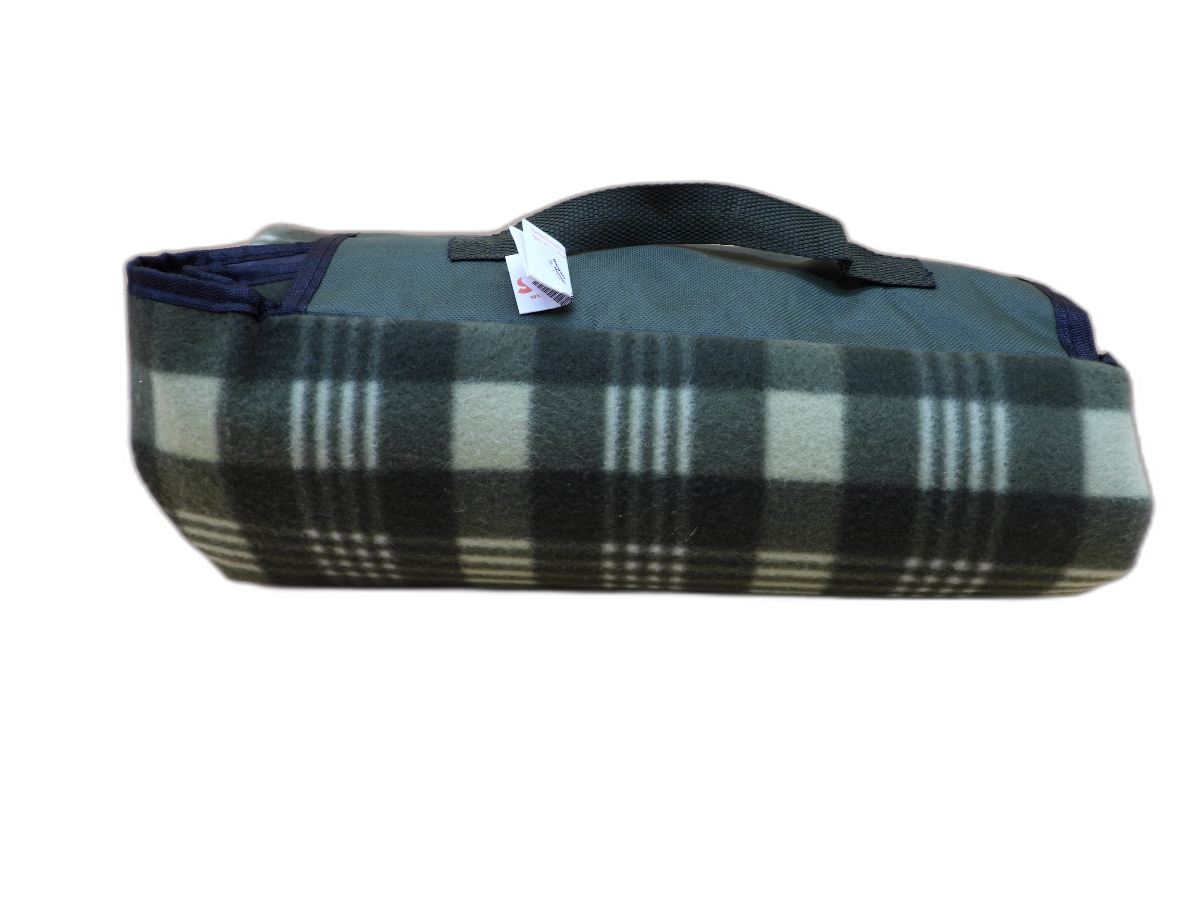 Dan Murphy's Foldable Plaid Picnic Blanket